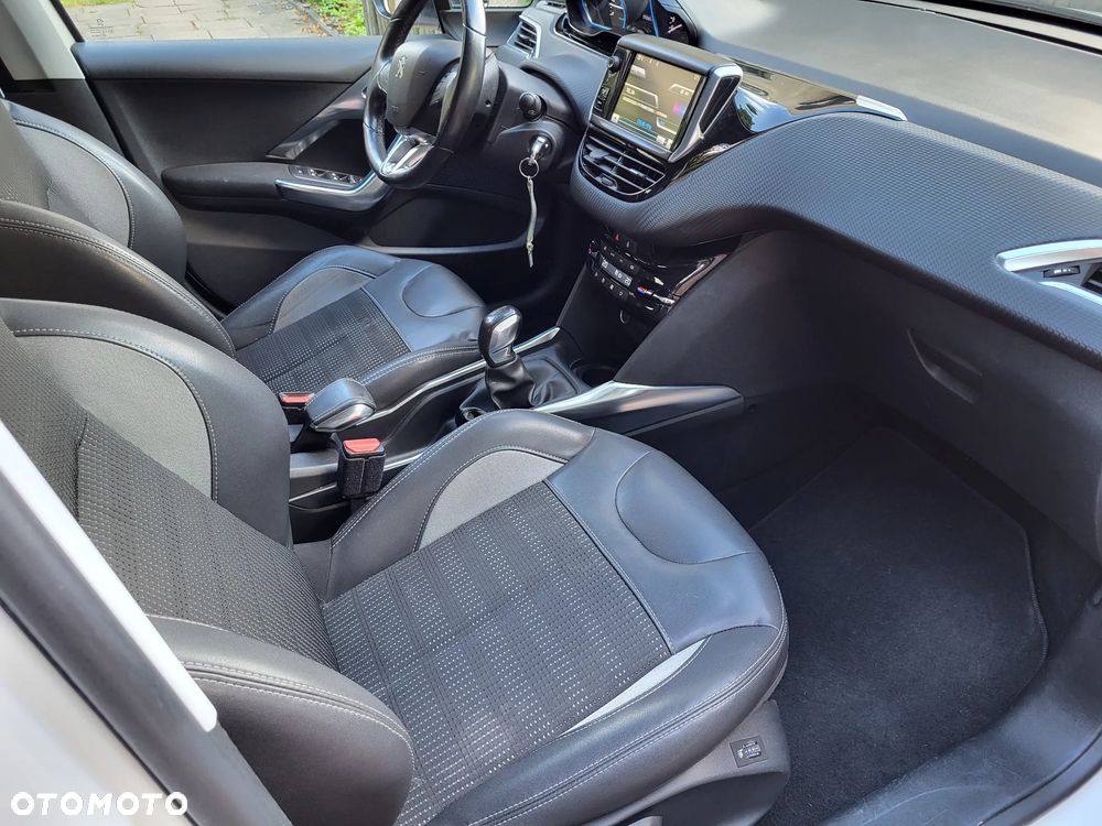 Peugeot 2008 1.6 VTi Allure - 15