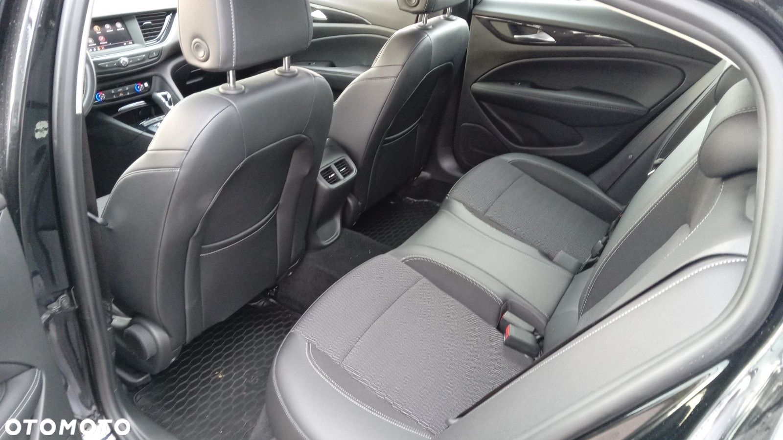 Opel Insignia - 23