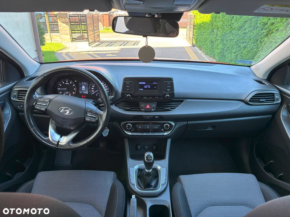 Hyundai i30 1.5 DPI Modern - 29