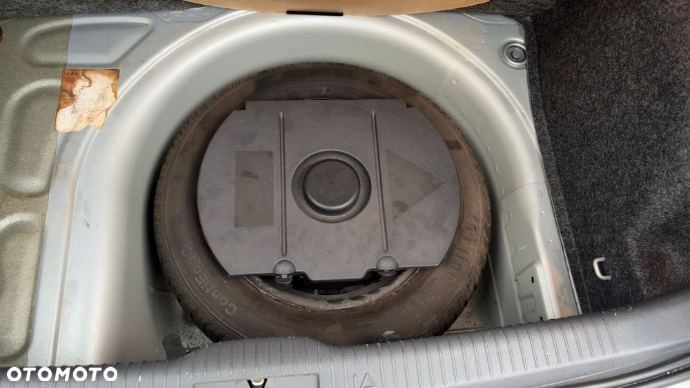 Volkswagen Polo 1.4 16V Comfortline - 11