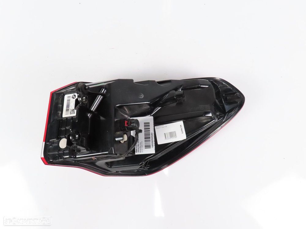 Farolim LED LCI Esquerdo/Trás Usado / Original BMW X1 (F48) 63217477713 - 3