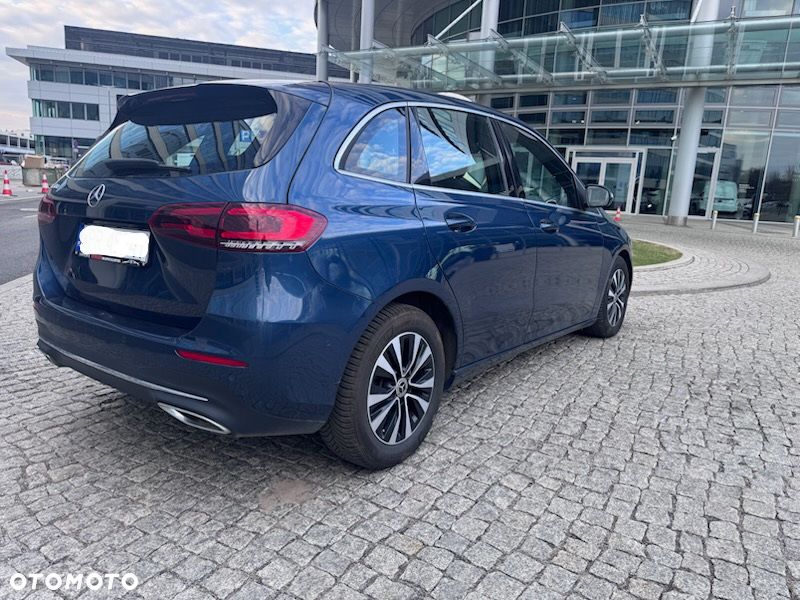 Mercedes-Benz Klasa B 200 d 8G-DCT - 12