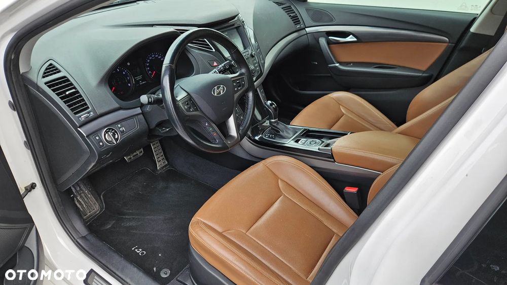 Hyundai i40 Kombi 2.0 Automatik Premium - 13