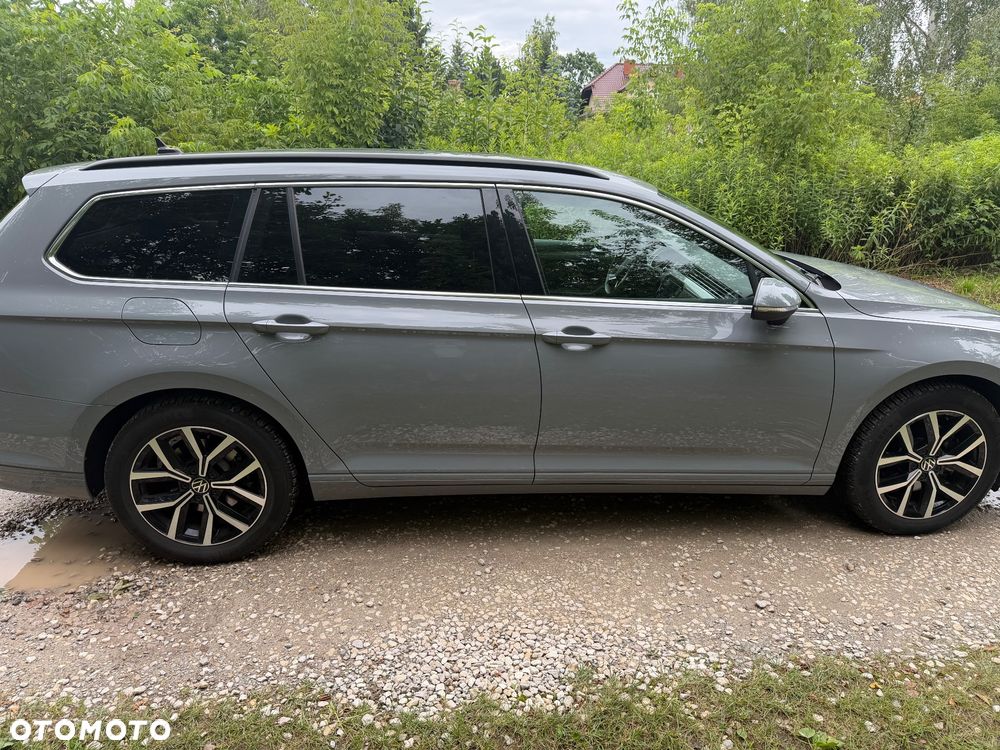 Volkswagen Passat - 19