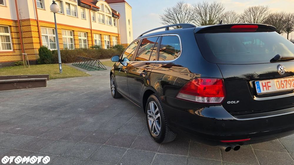 Volkswagen Golf - 33