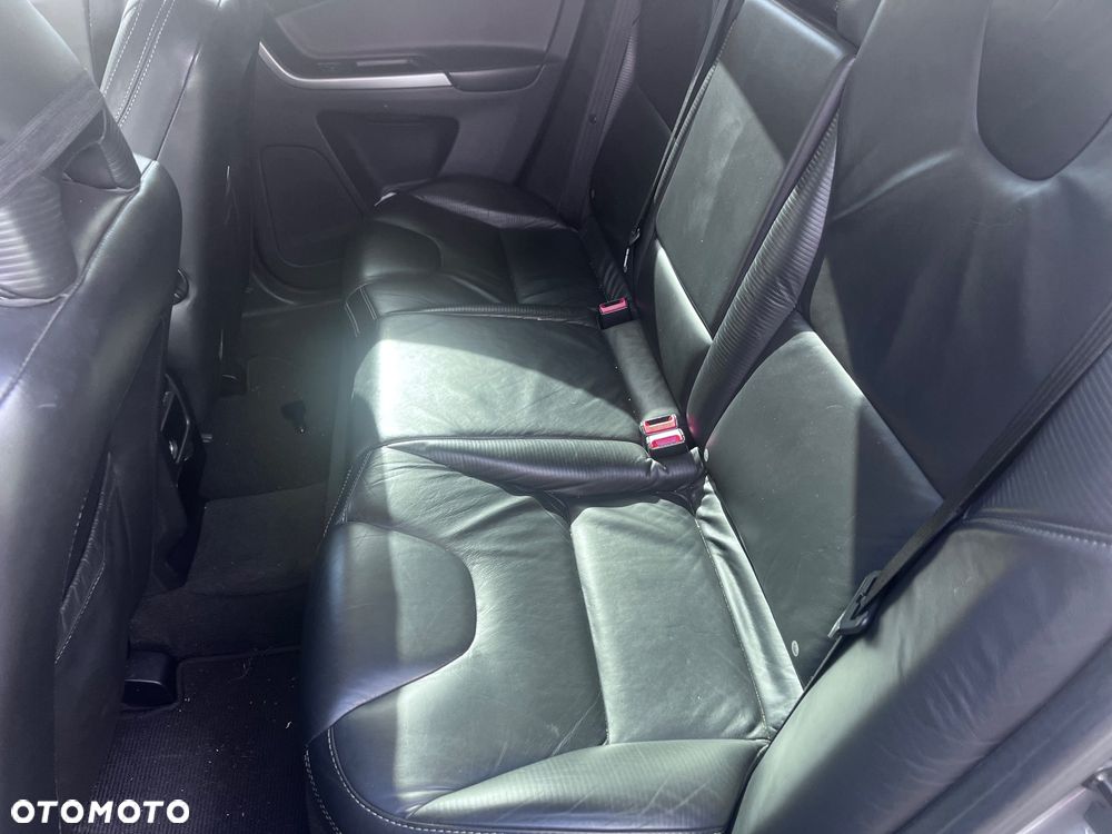Volvo XC 60 D3 R-Design - 7