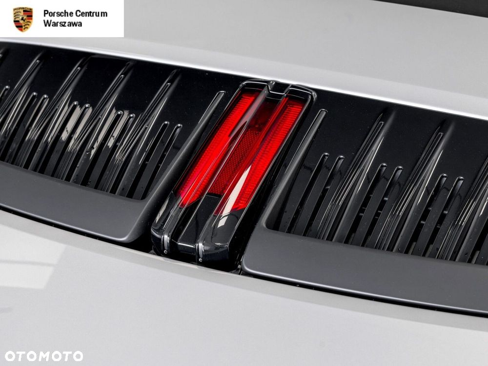 Porsche 911 Carrera Cabrio - 8