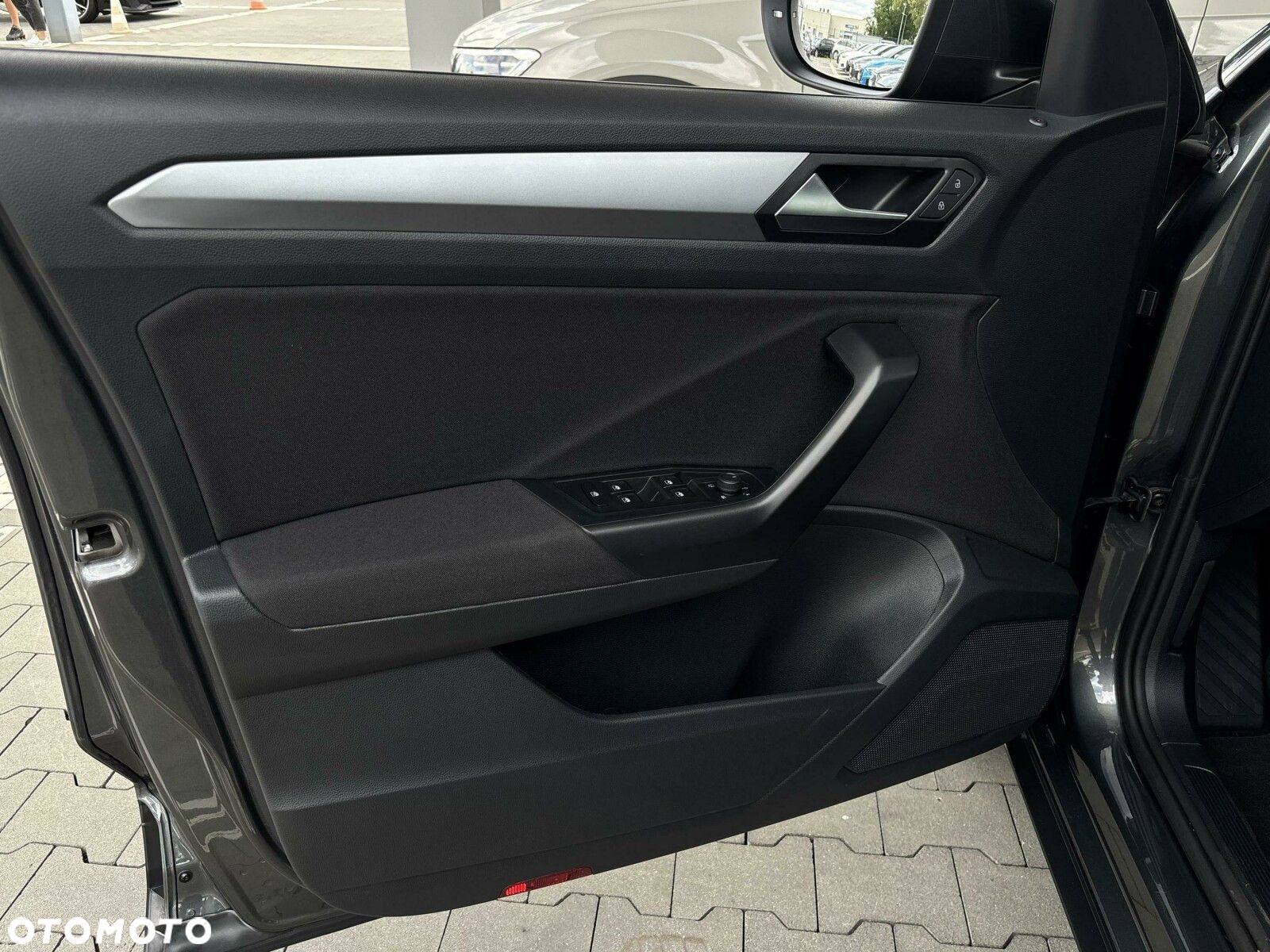 Volkswagen T-Roc 1.5 TSI Life DSG - 11