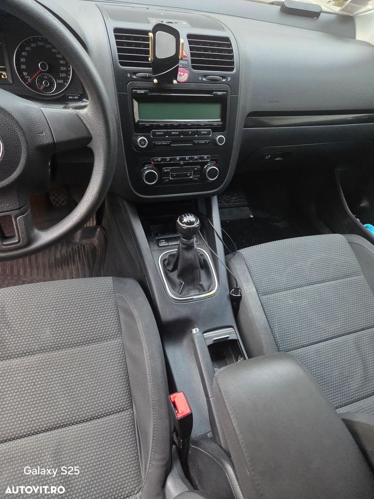 Volkswagen Jetta 1.6 TDI Comfortline - 5