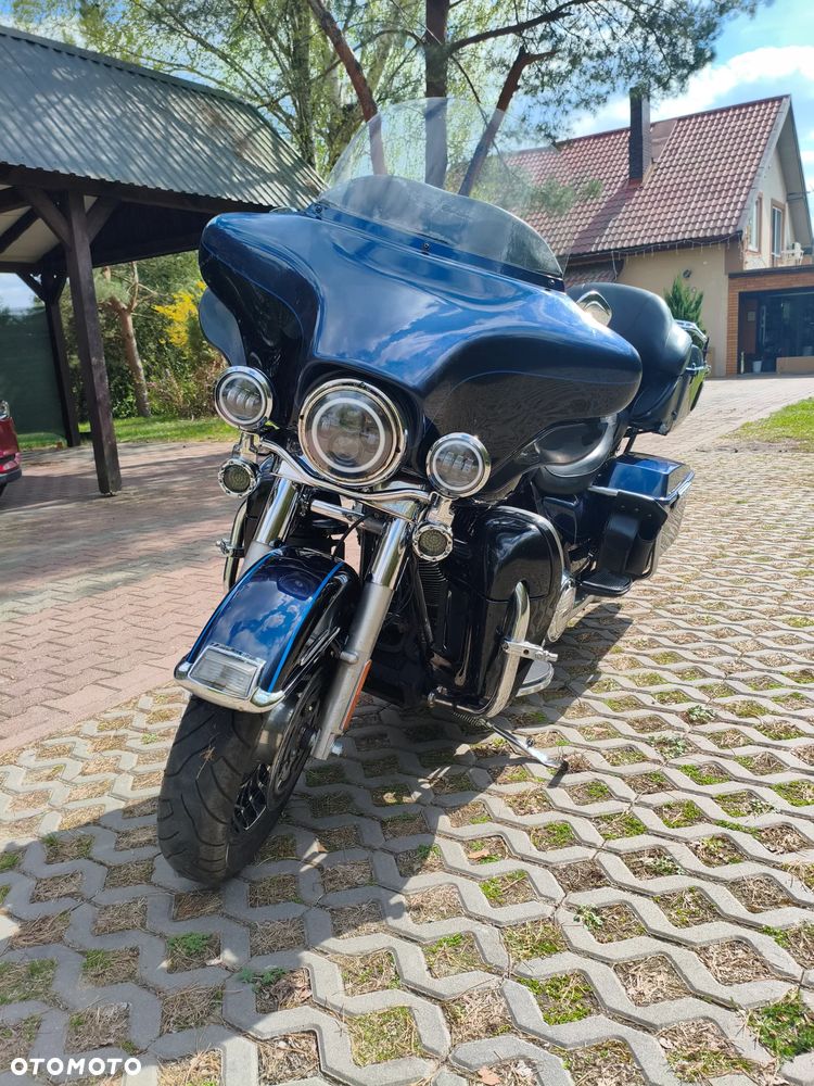 Harley-Davidson FLH Electra Glide - 2