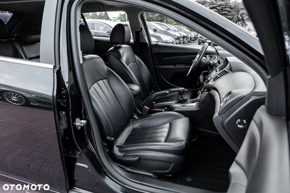 Chevrolet Cruze 1.4T LT+ - 24