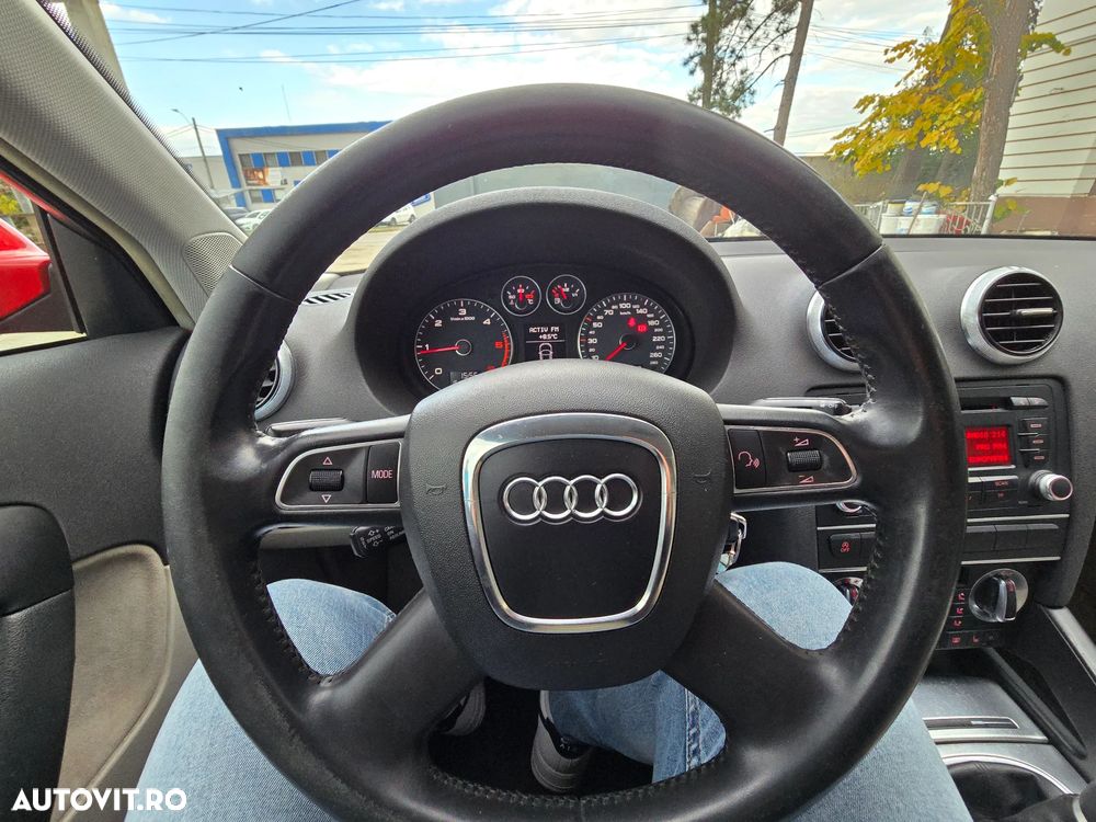 Audi A3 Sportback 1.6 TDI Attraction - 8