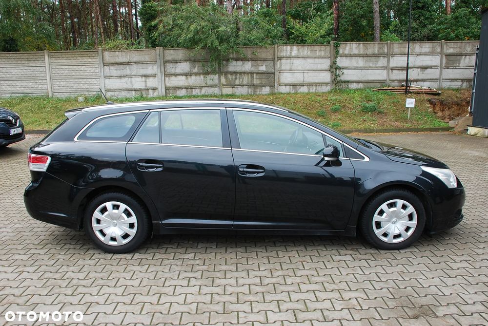 Toyota Avensis 2.0 Prestige MS - 12