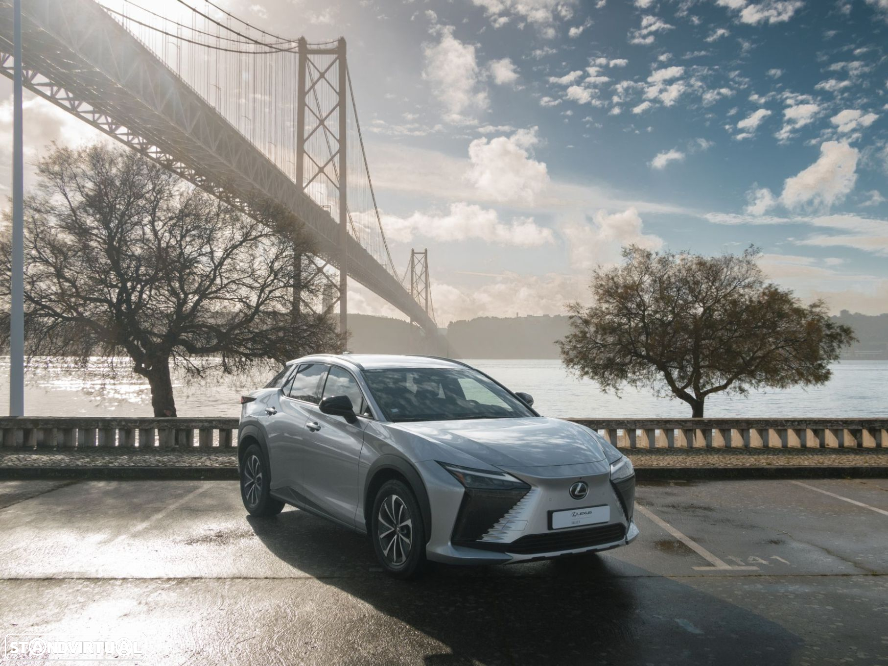 Lexus RZ 450e Executive Plus - 3