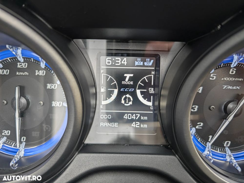 Yamaha TMAX 560 - 14