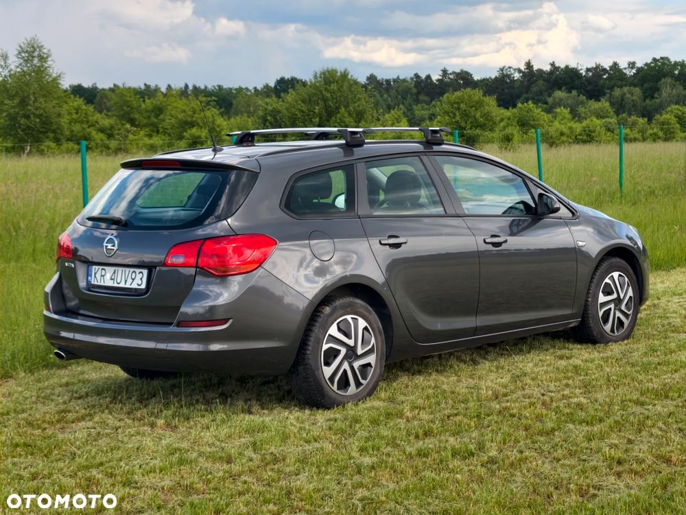 Opel Astra - 2