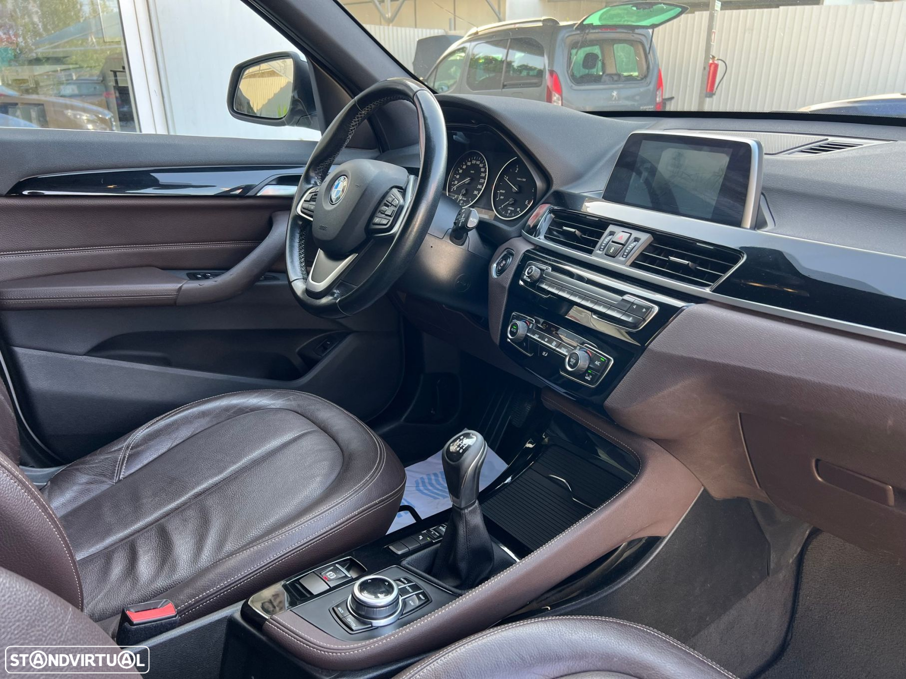 BMW X1 16 d sDrive Line xLine - 9