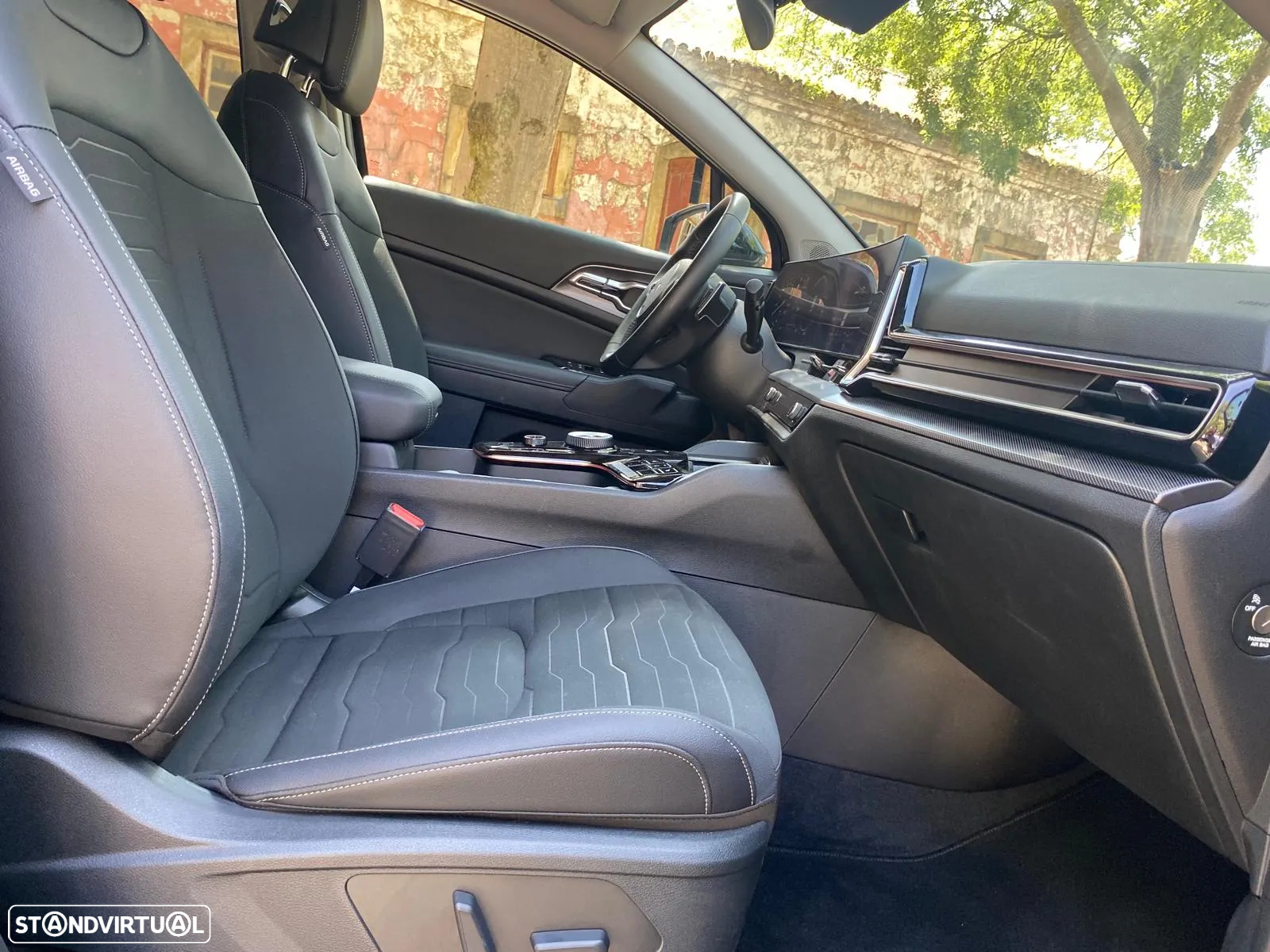 Kia Sportage 1.6 T-GDi PHEV Tech - 16