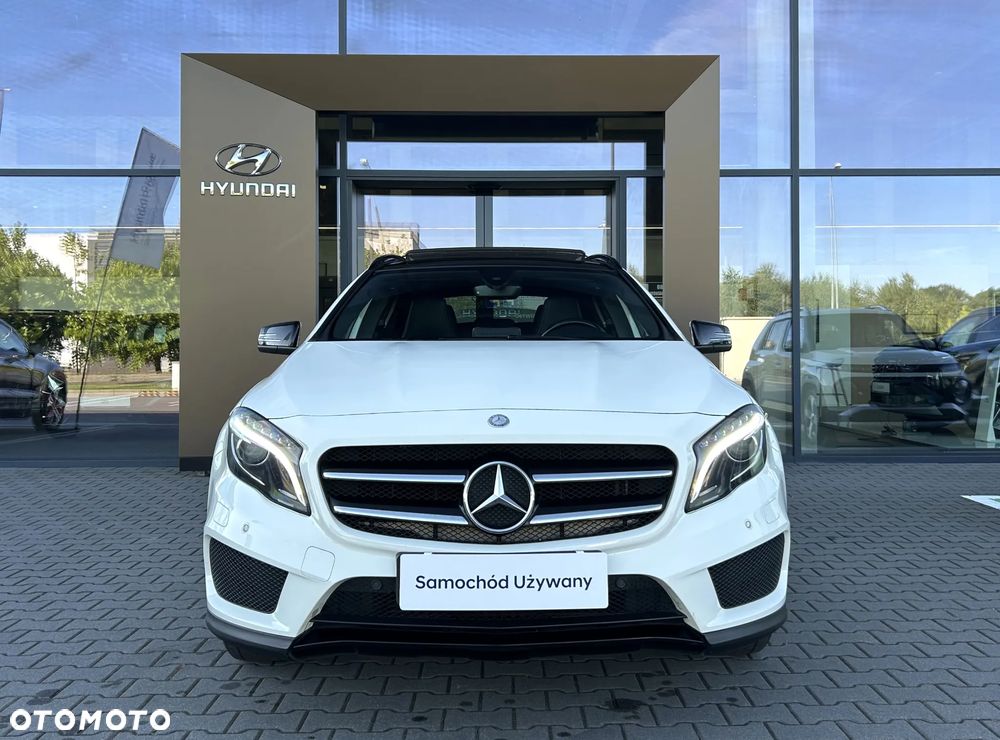 Mercedes-Benz GLA - 5