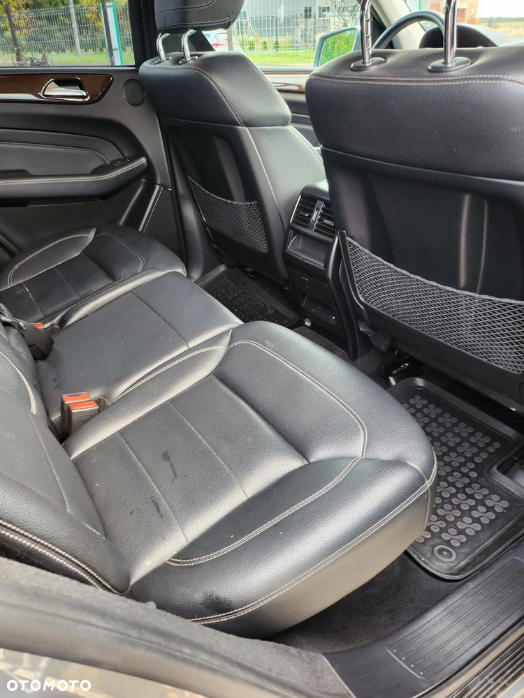 Mercedes-Benz ML - 10