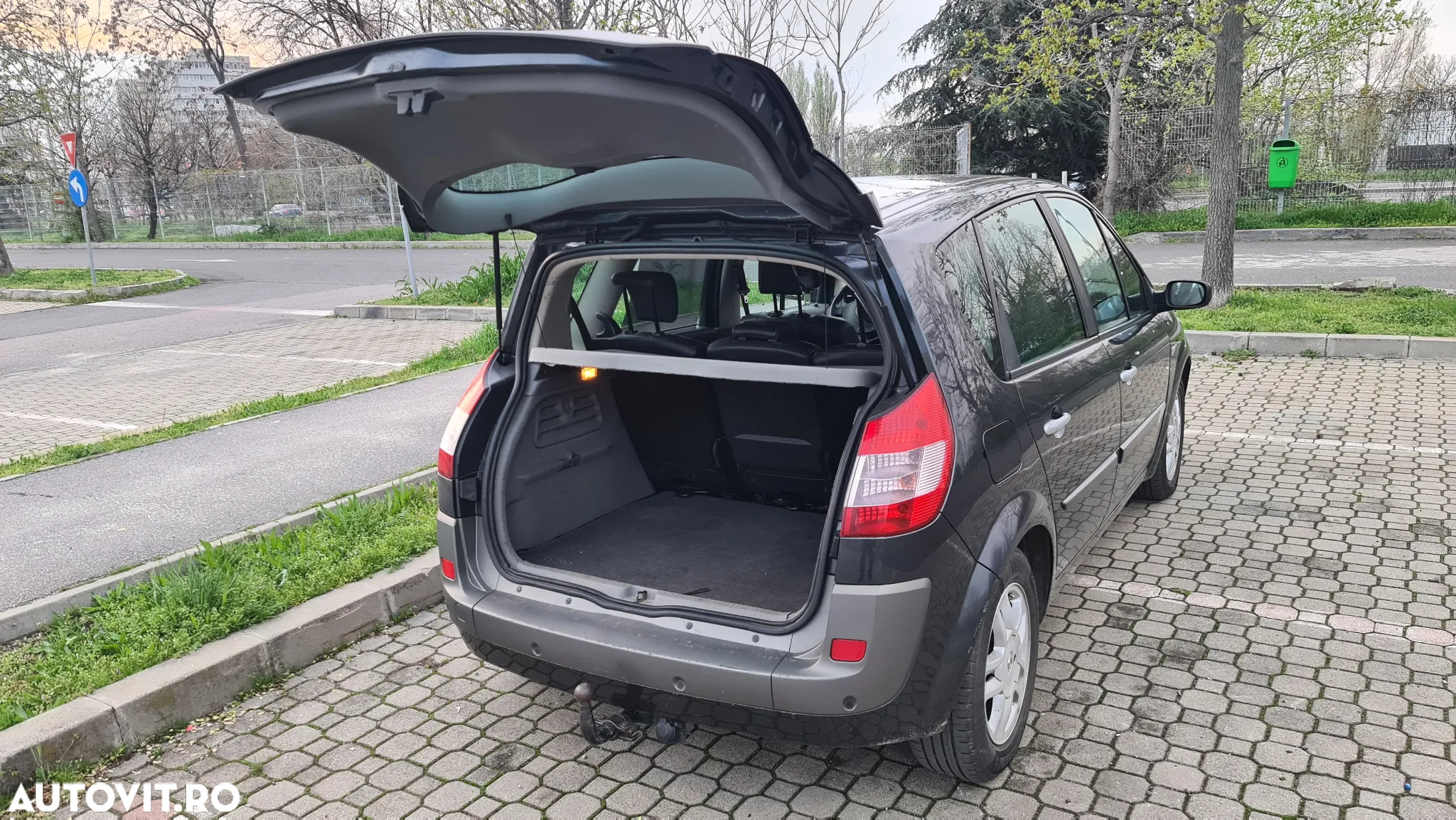 Renault Scenic 2.0 16V Aut. Dynamique - 13