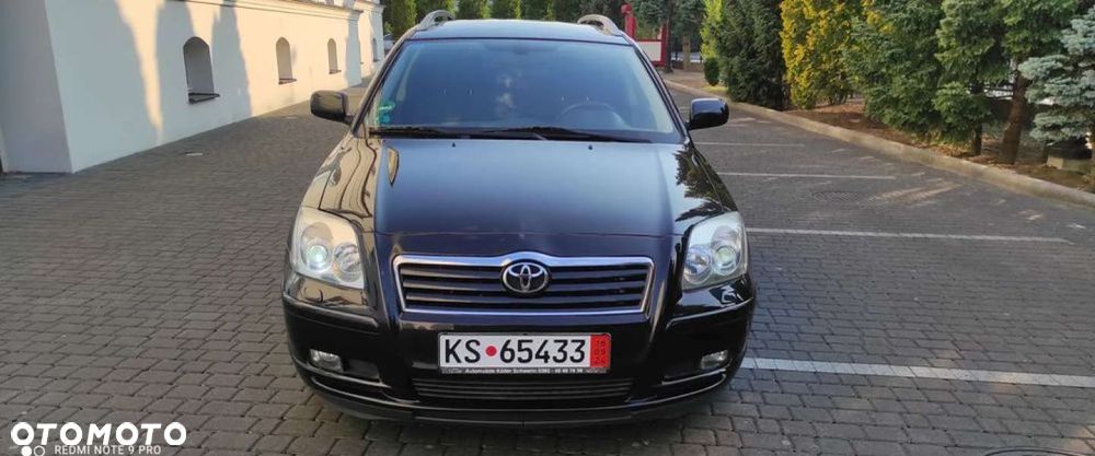 Toyota Avensis - 35