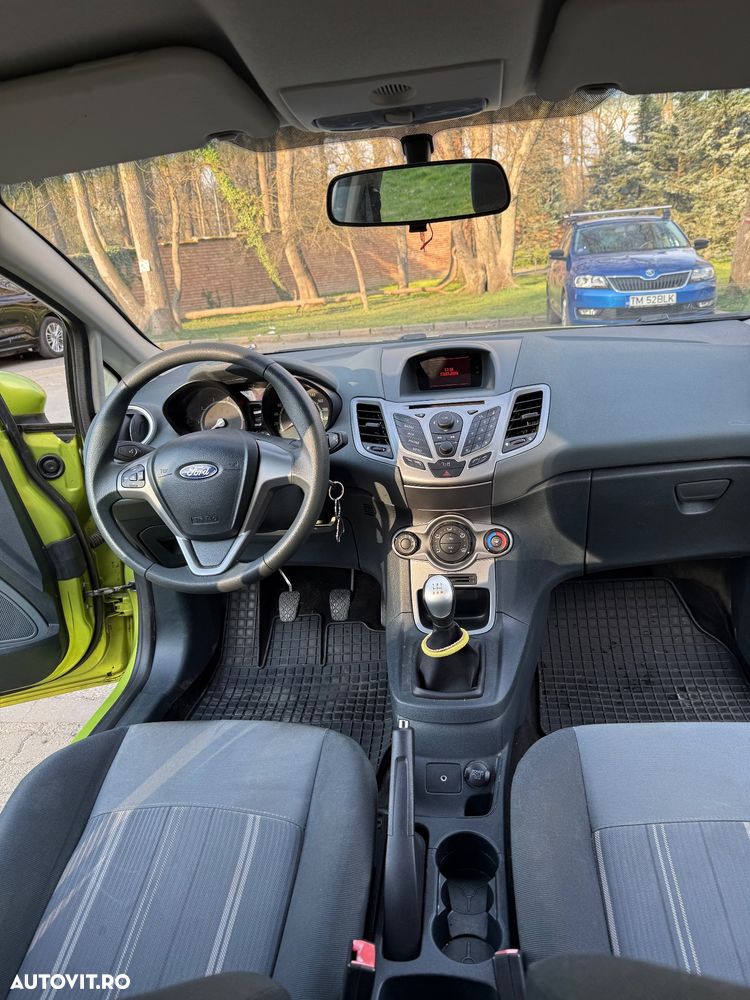 Ford Fiesta - 13