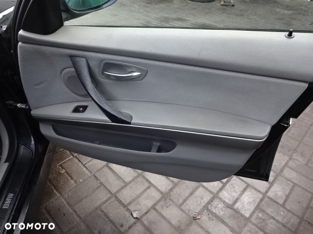 Prawe przednie drzwi BMW E90 Schwarz 2 668/9 - 3