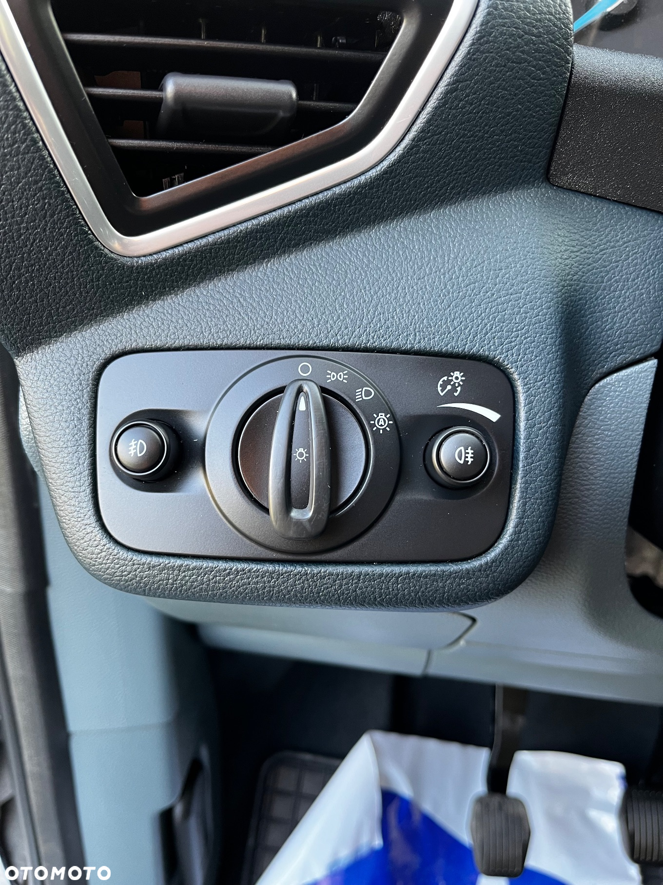 Ford Grand C-MAX - 12