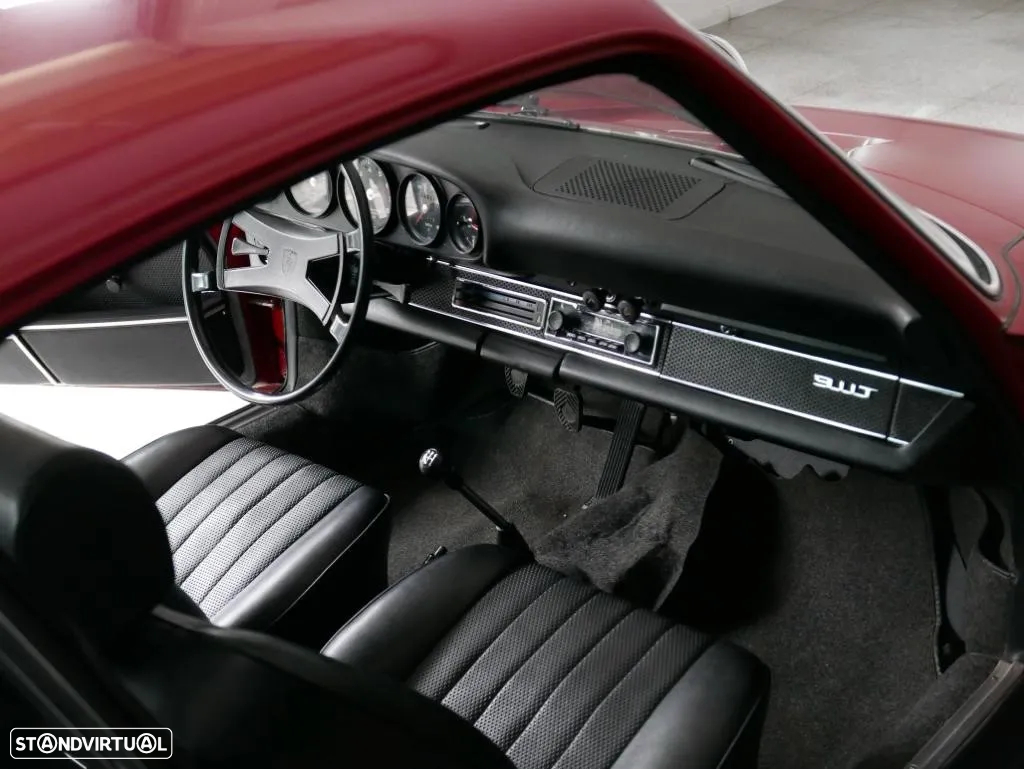 Porsche 911 Série F - 17