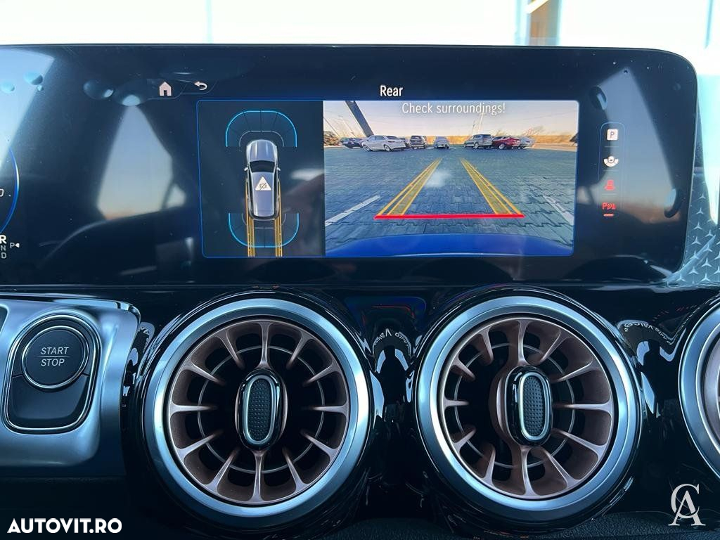 Mercedes-Benz EQB 300 4MATIC - 12
