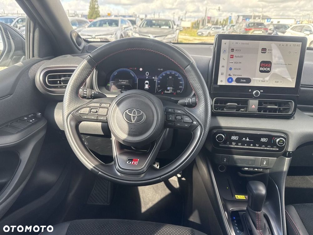 Toyota Yaris Hybrid 1.5 GR Sport - 14