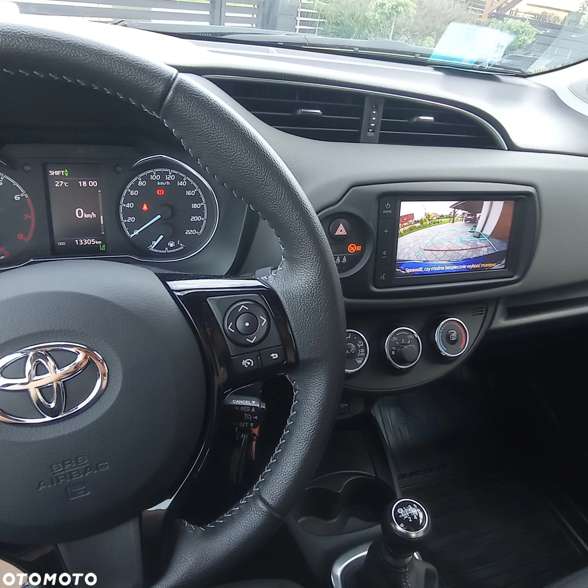 Toyota Yaris 1.5 Premium - 7
