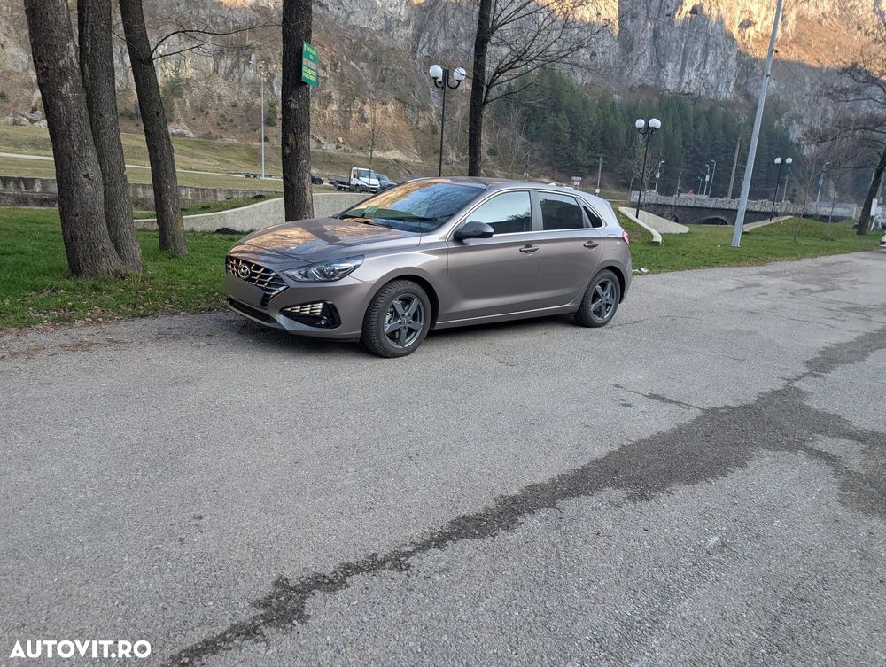 Hyundai i30 1.5 110CP 5DR M/T Highway - 1