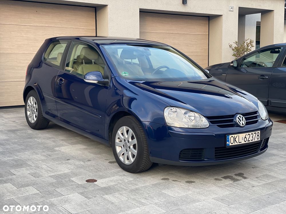 Volkswagen Golf 1.6 FSI Comfortline Tiptr - 2
