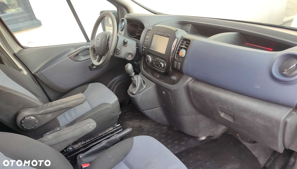 Opel Vivaro - 6