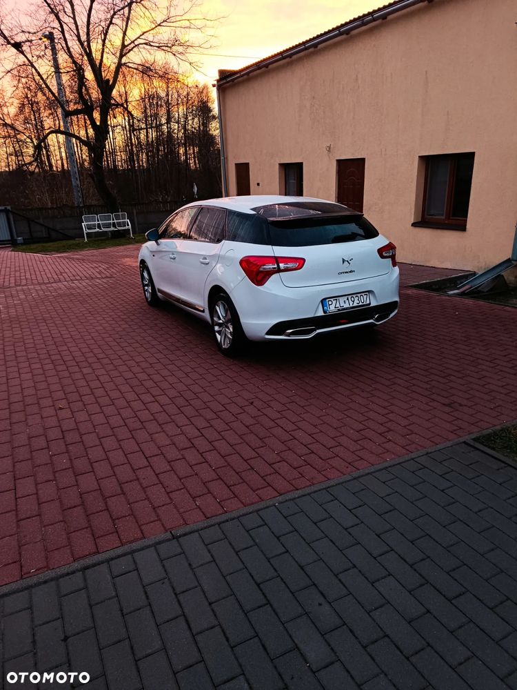 Citroën DS5 2.0 HDi Hybrid4 SoChic MCP - 3