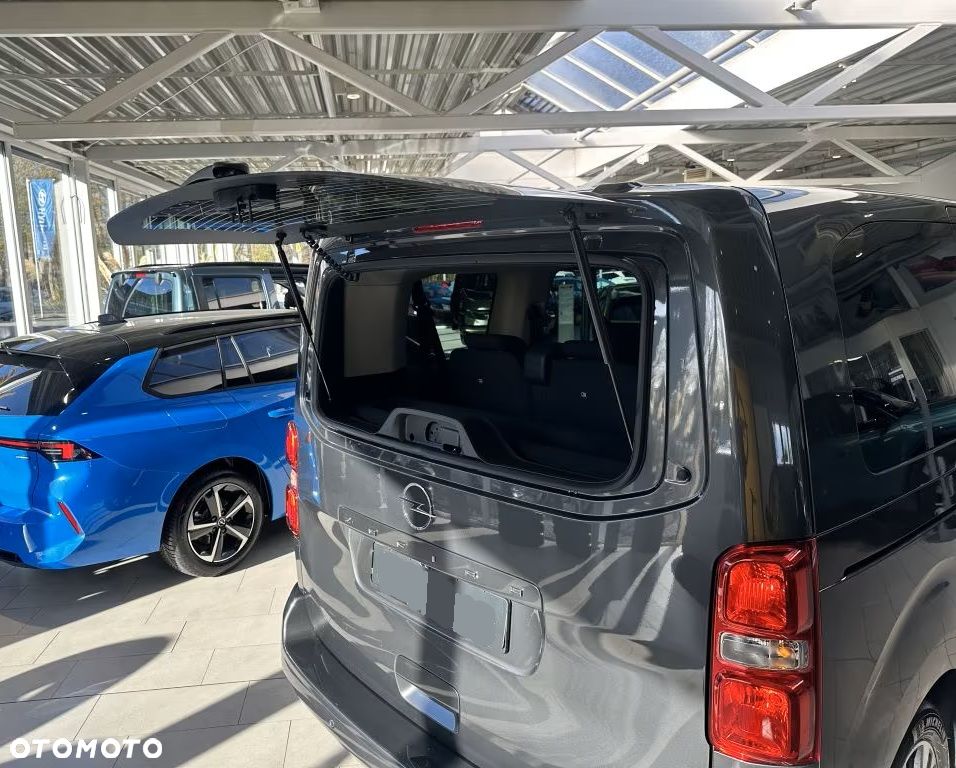 Opel Zafira Business 2.2 180KM AT8 L2 - 4