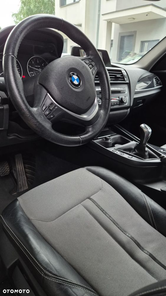 BMW Seria 1 116d EfficientDynamics - 16