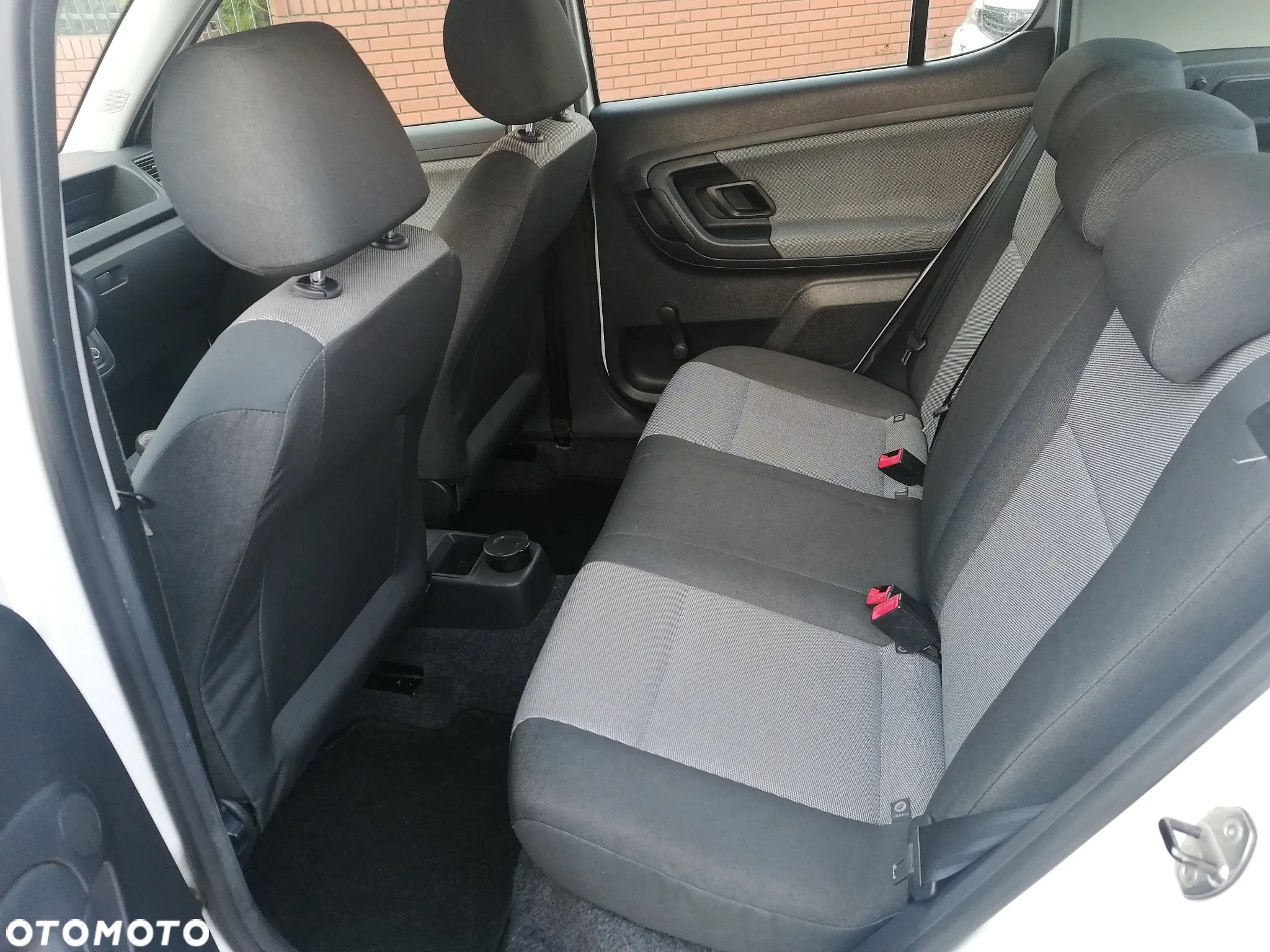 Skoda Fabia - 6