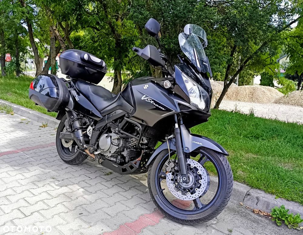 Suzuki V-STROM - 1