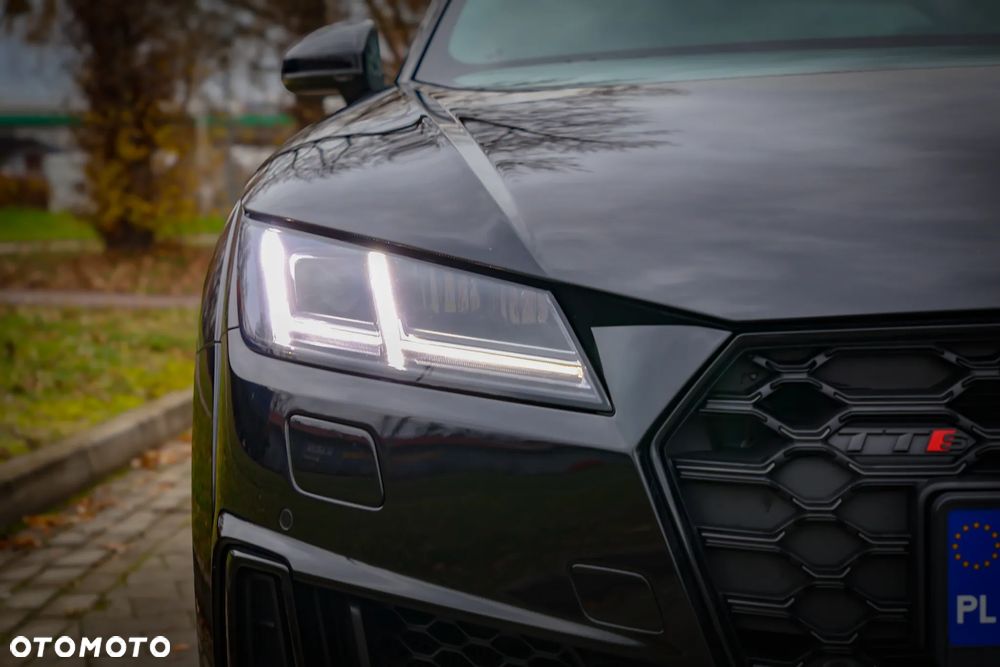 Audi TT S Coupé - 20