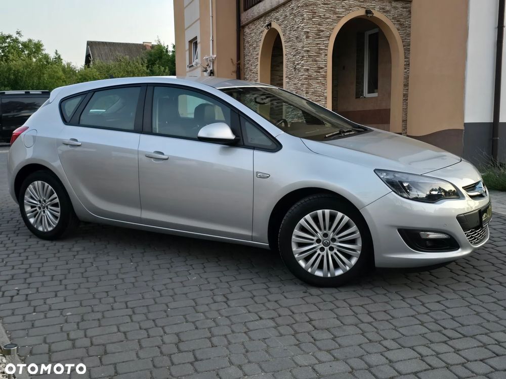 Opel Astra 1.4 Turbo Cosmo - 8
