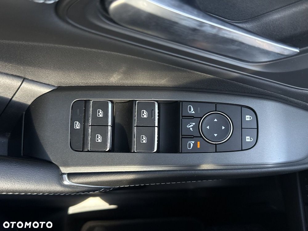 Nissan Qashqai 1.3 DIG-T mHEV N-Connecta Xtronic - 21
