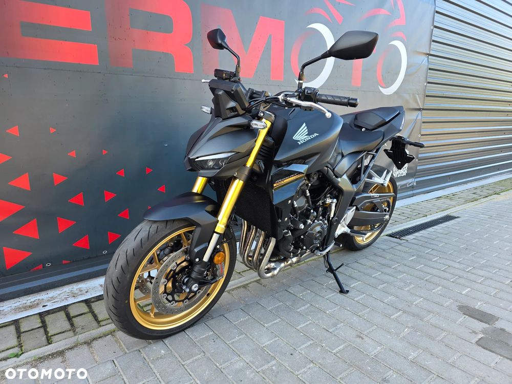 Honda Hornet - 4