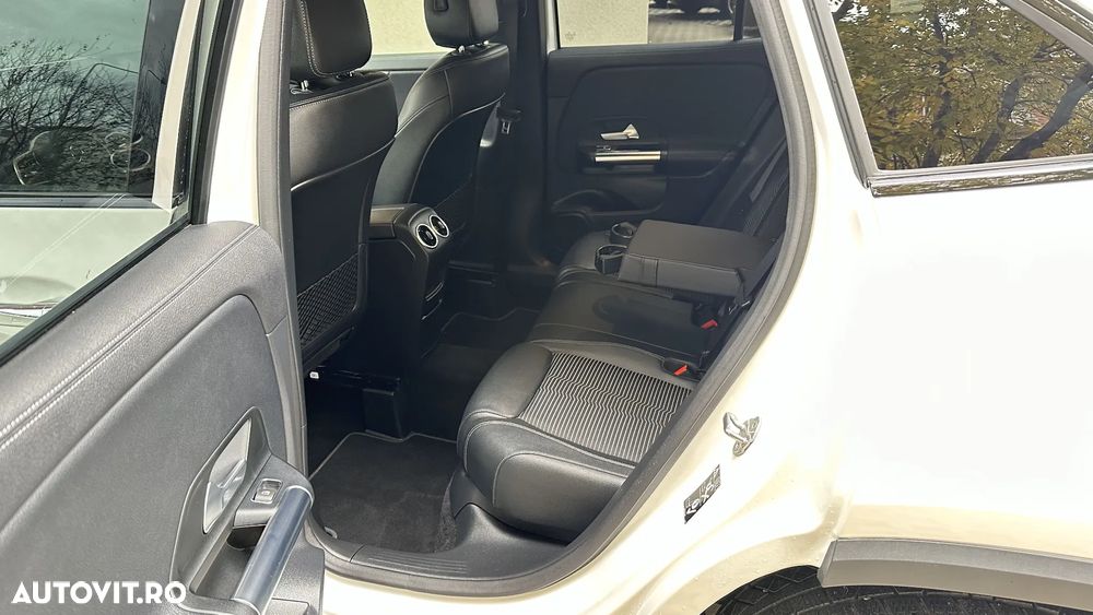 Mercedes-Benz GLA - 4