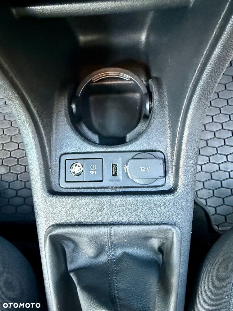 Volkswagen up! 1.0 United - 11