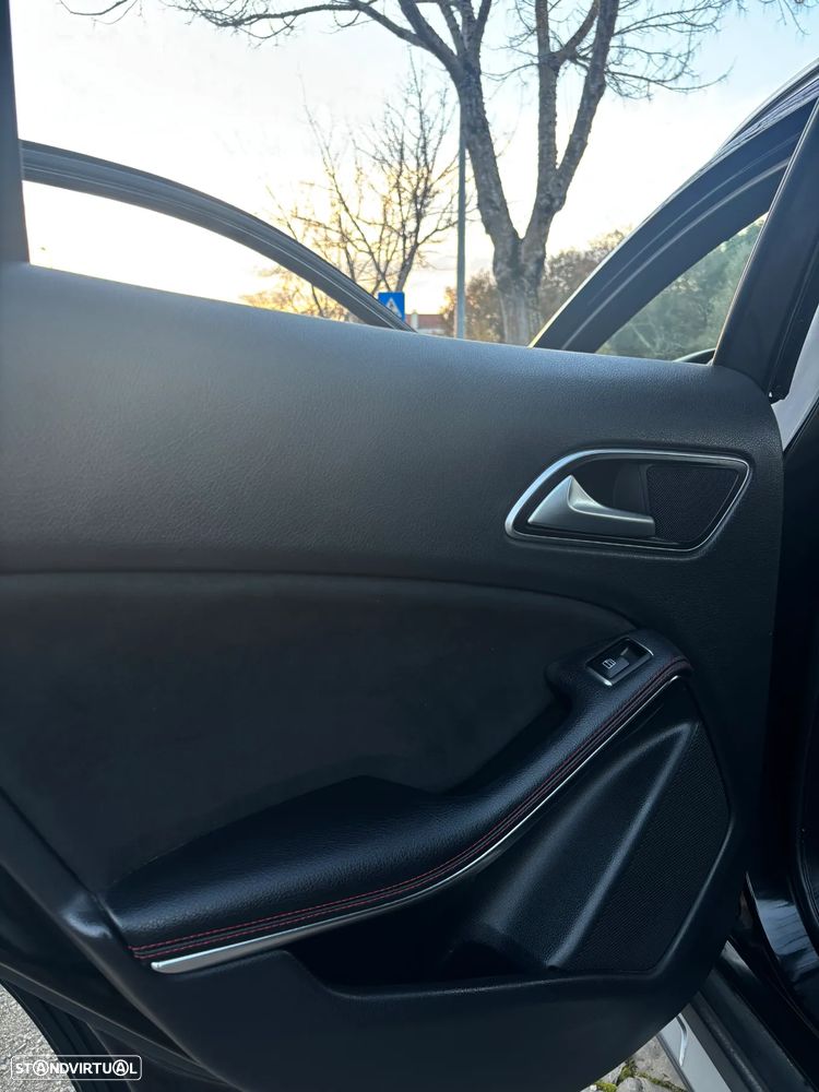 Mercedes-Benz GLA 180 d 7G-DCT AMG Line - 34