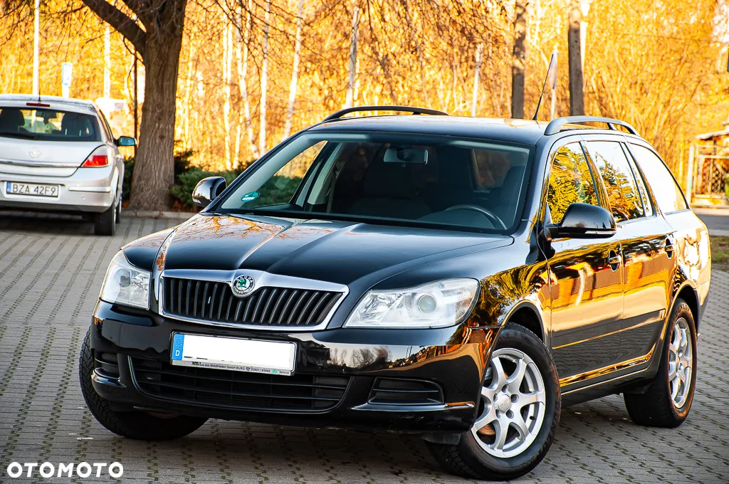 Skoda Octavia 1.6 Combi Tour - 7