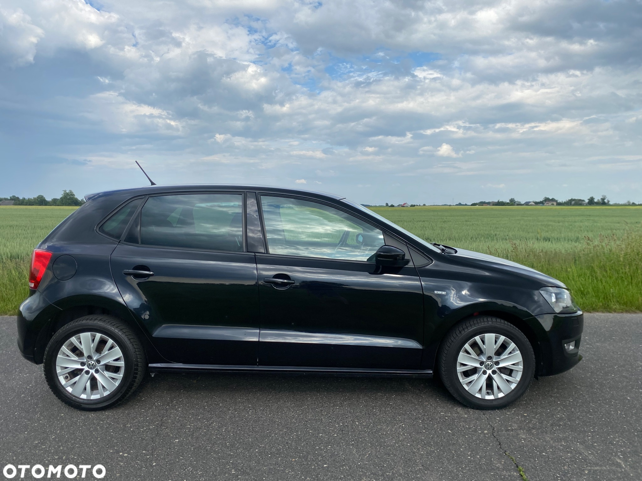 Volkswagen Polo 1.4 16V Comfortline - 4
